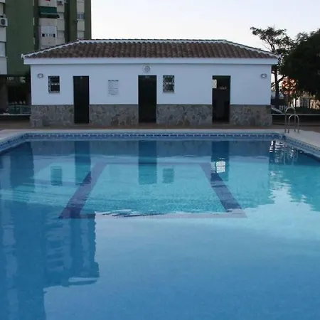 Economico Familias Piscina Malaga