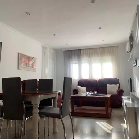 Economico Familias Piscina
